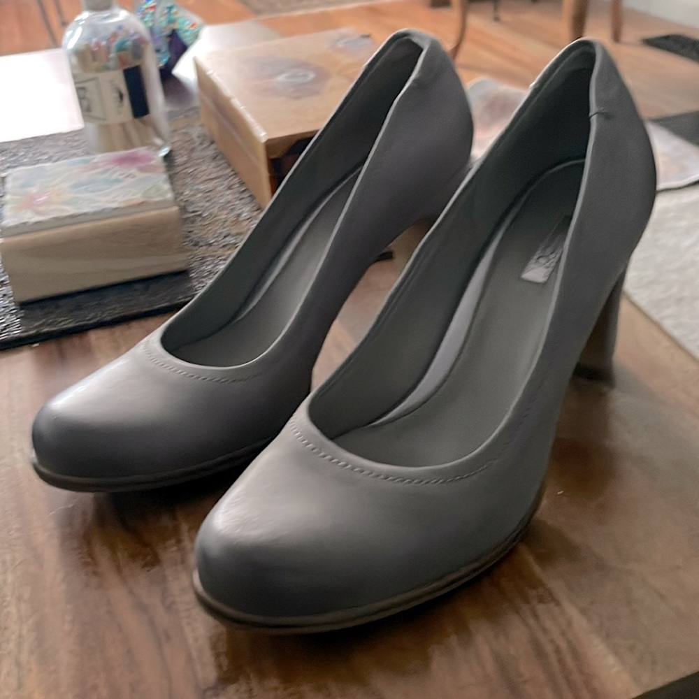 Ecco pumps, size 41, worn once, in a beautiful dove gray nubuck leather.